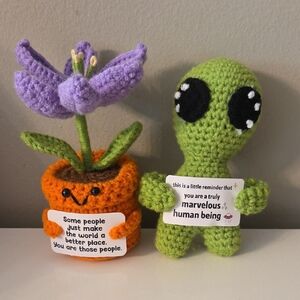 Handmade Green Crochet Alien Plush - Cute Reptile Accessory